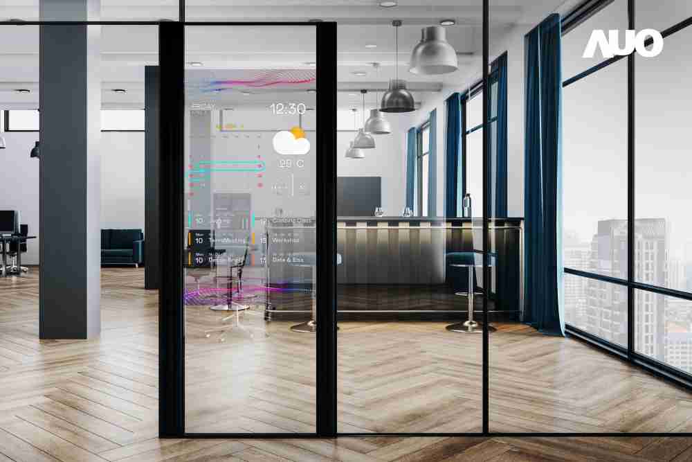 60吋Micro LED透明窗屏显示器，，，，可依需求调整并延伸应用于不同场域，，，，包括汽车侧窗或家庭玄关、、智慧橱窗、、、商业展示等面向，，，提供丰富的信息娱乐内容